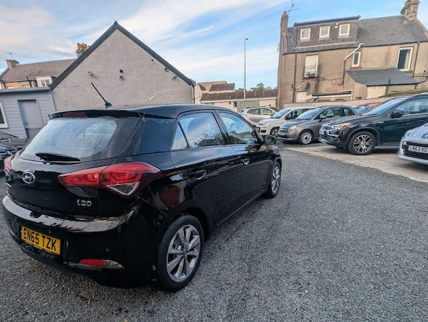 Used Hyundai i20 2015 for sale - 76058148: Photo 8