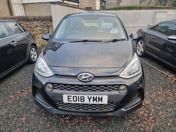 Used Hyundai i10 2018 for sale - 76751778: Photo