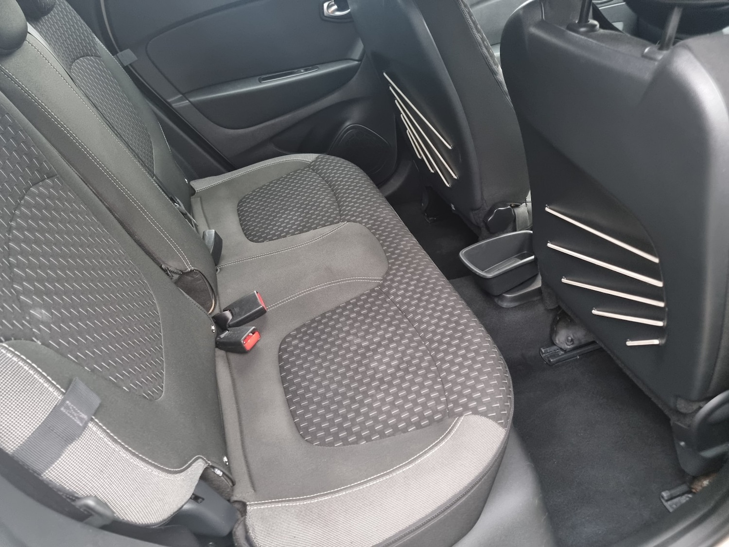 Used Renault Captur 2017 for sale - 76579948: Photo 11