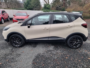 Used Renault Captur 2017 for sale - 76579948: Photo