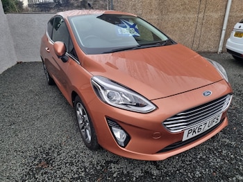Used Ford Fiesta 2017 for sale - 76863810: Photo