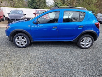 Used Dacia Sandero Stepway 2015 for sale - 78229150: Photo
