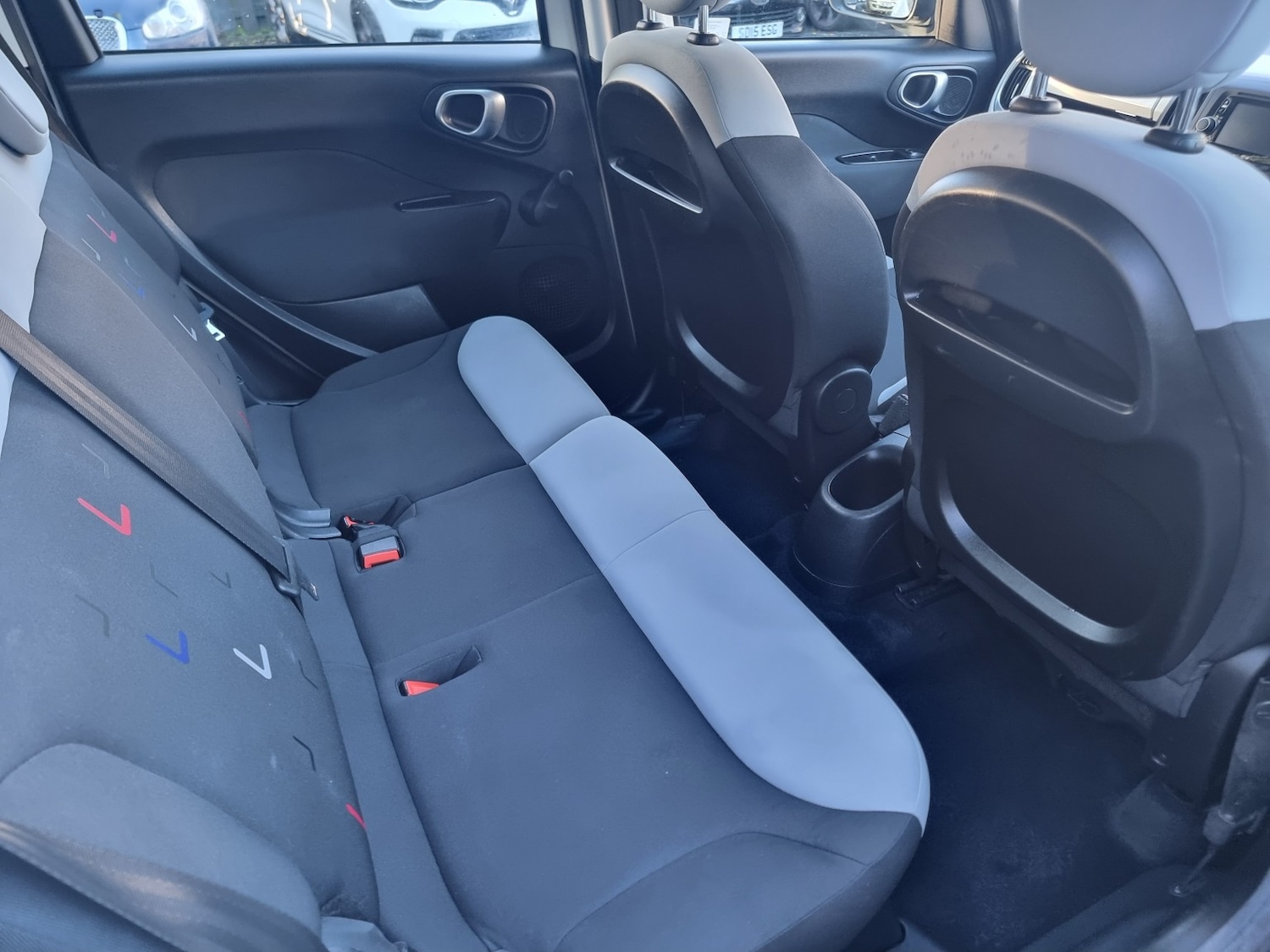 Used Fiat 500L 2018 for sale - 76769260: Photo 11