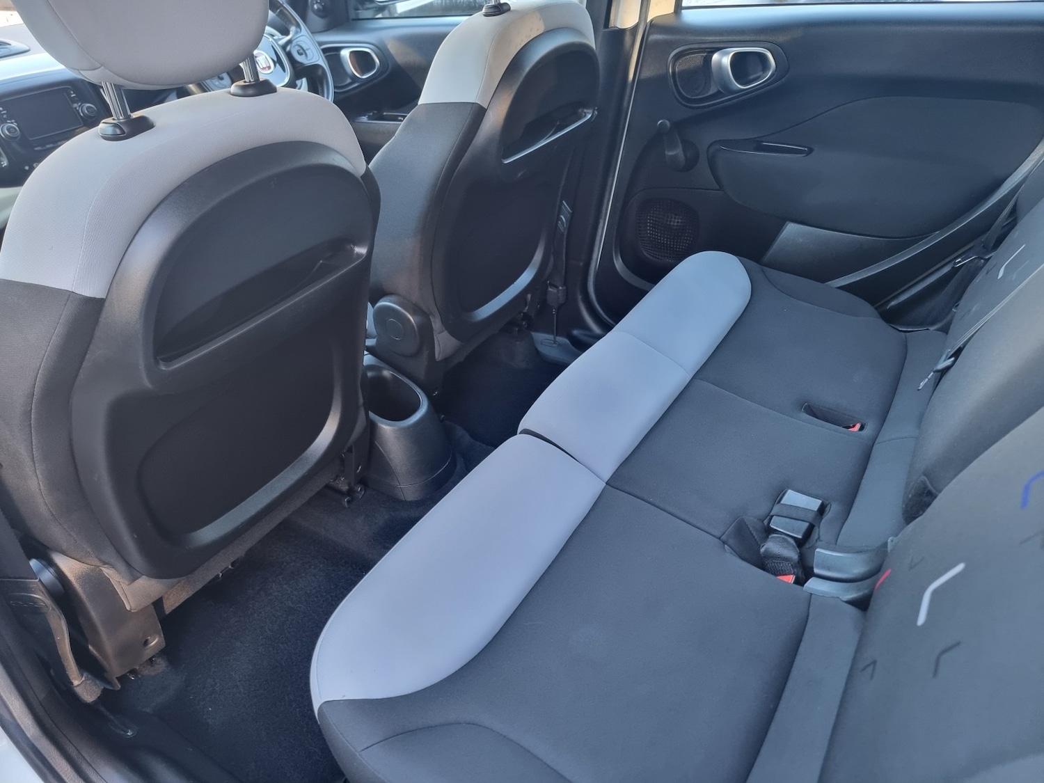 Used Fiat 500L 2018 for sale - 76769260: Photo 12