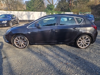 Used Vauxhall Astra 2011 for sale - 77921405: Photo