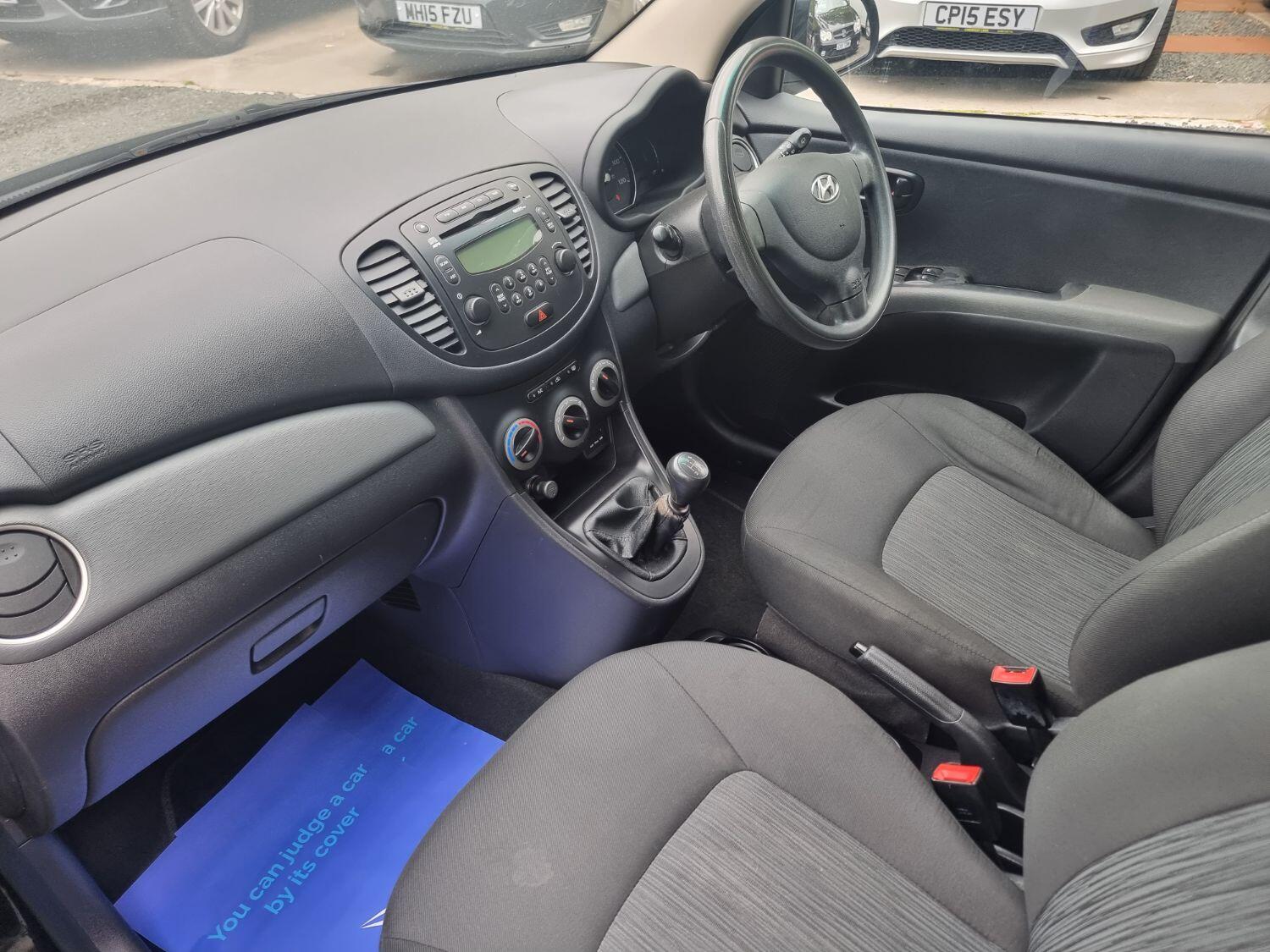 Used Hyundai i10 2013 for sale - 76793421: Photo 9