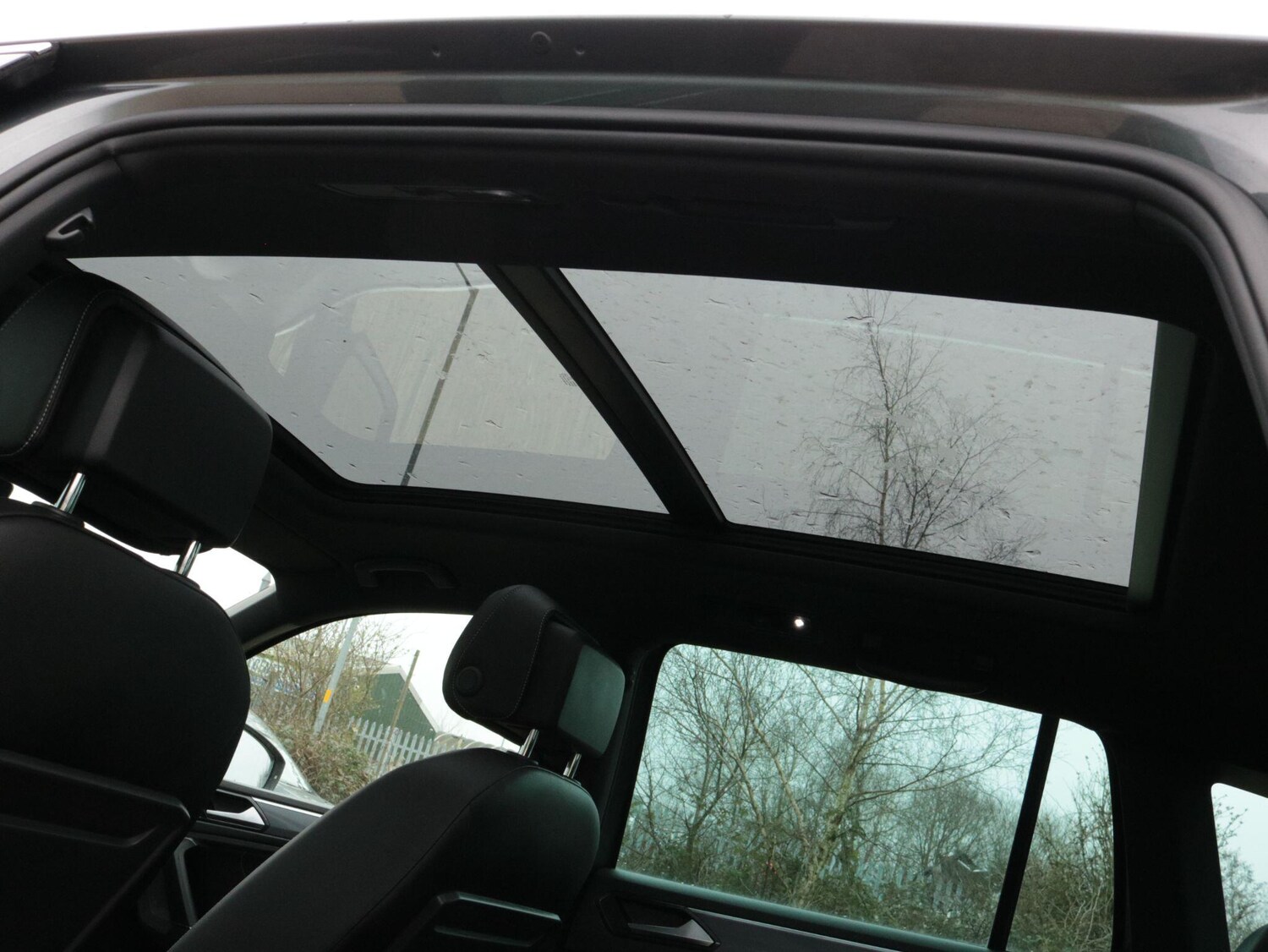 Used Volkswagen Tiguan for sale - 77808995: Photo 11