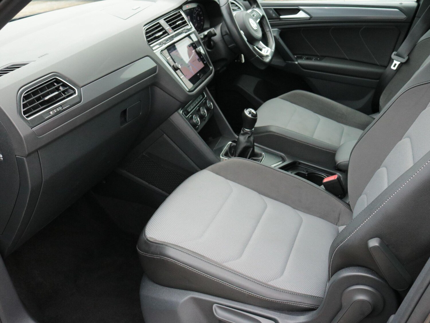 Used Volkswagen Tiguan for sale - 77808995: Photo 16
