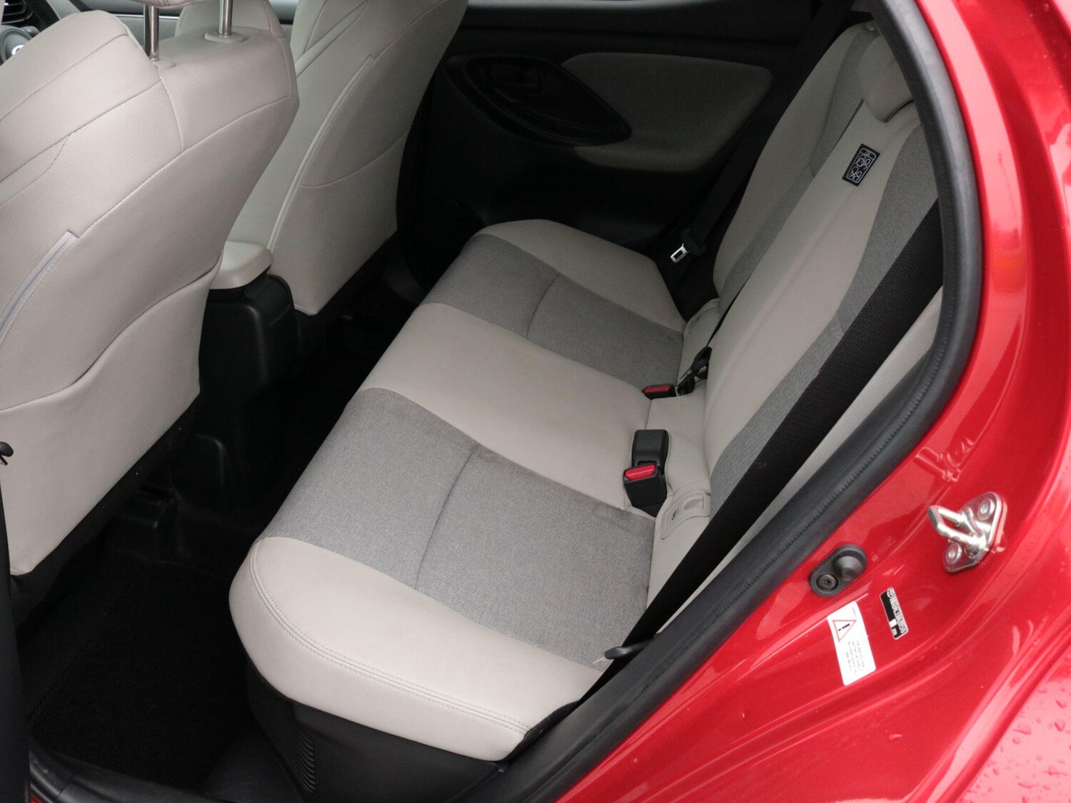 Used Toyota Yaris for sale - 77908743: Photo 25