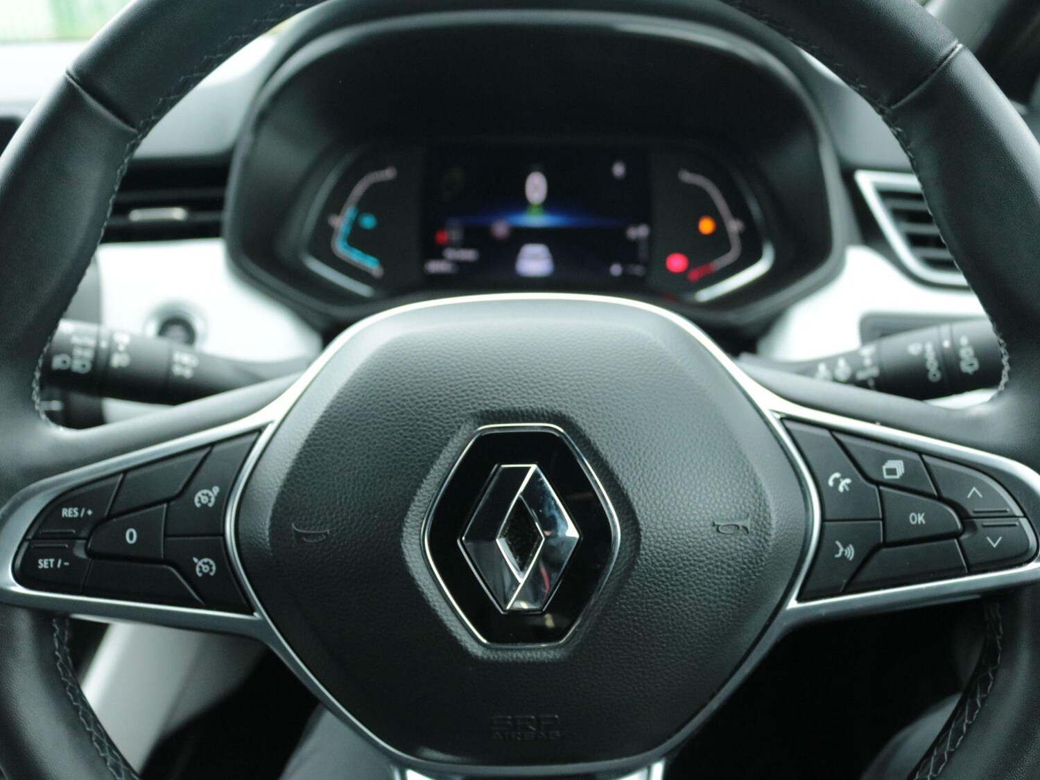 Used Renault Clio for sale - 77671530: Photo 17