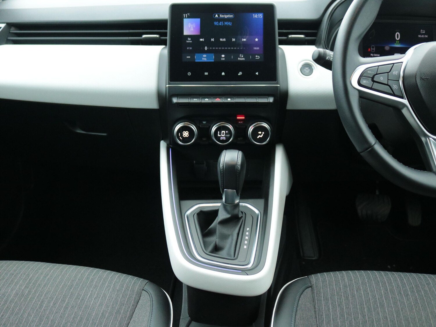 Used Renault Clio for sale - 77671530: Photo 23