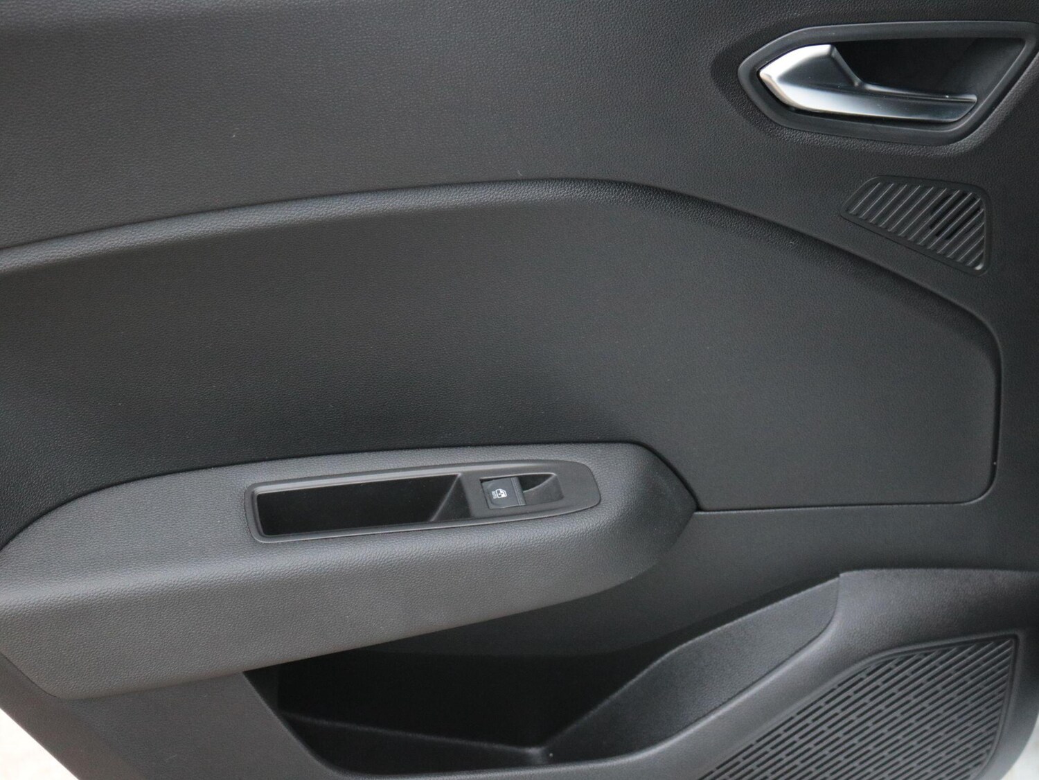 Used Renault Clio for sale - 77671530: Photo 26