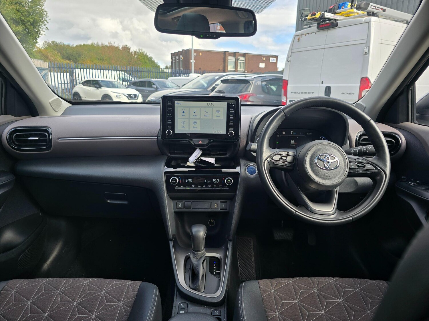 Used Toyota Yaris Cross 2023 for sale - 76108697: Photo 19