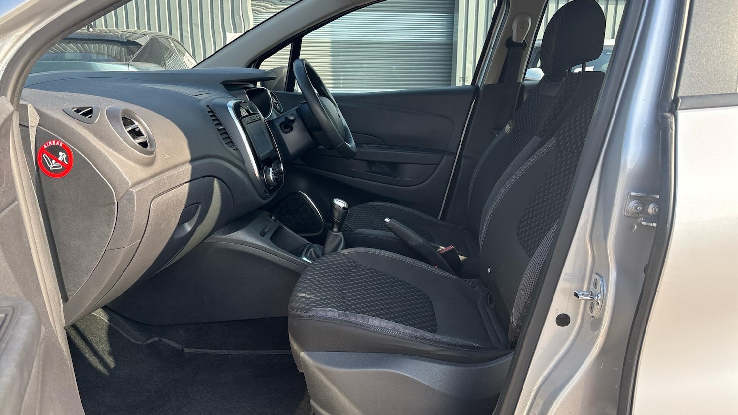 Used Renault Captur 2017 for sale - 77982468: Photo 10