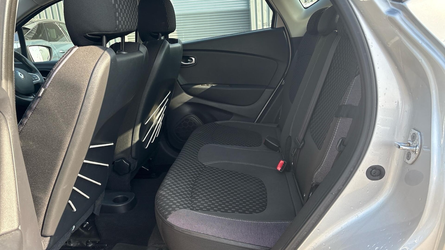 Used Renault Captur 2017 for sale - 77982468: Photo 13