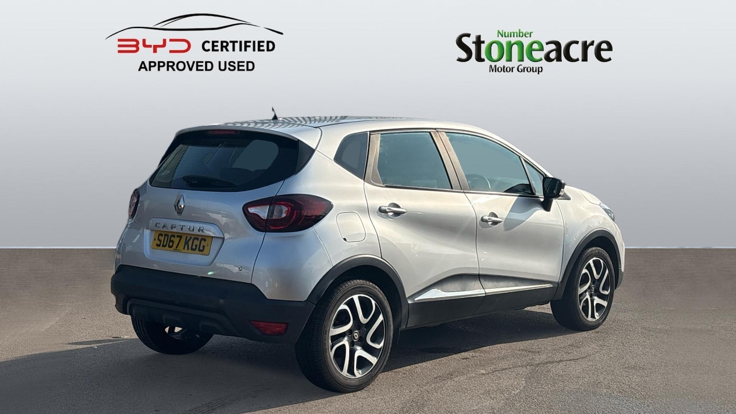Used Renault Captur 2017 for sale - 77982468: Photo 2