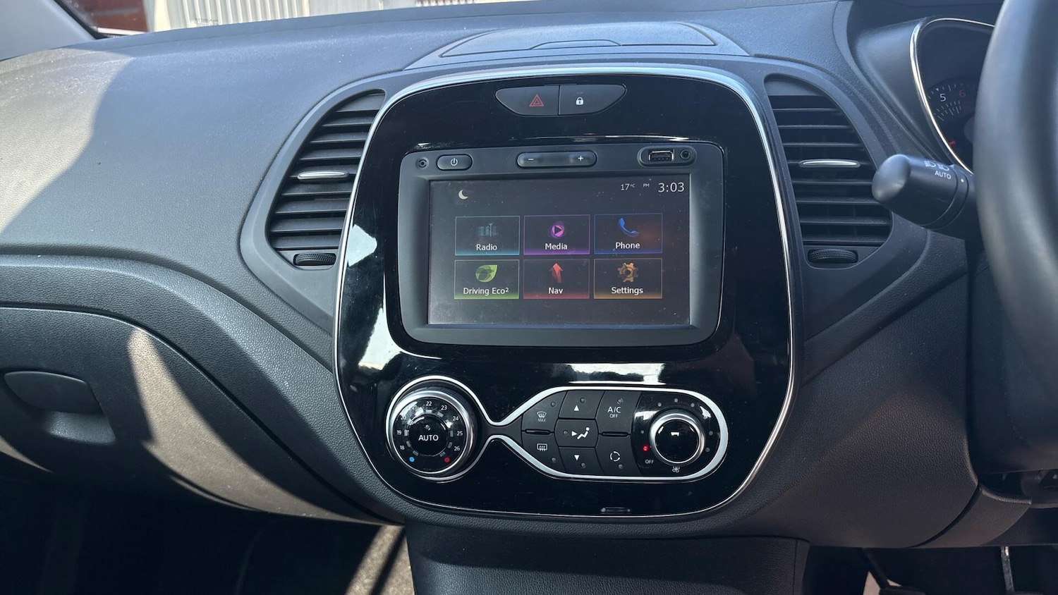 Used Renault Captur 2017 for sale - 77982468: Photo 7