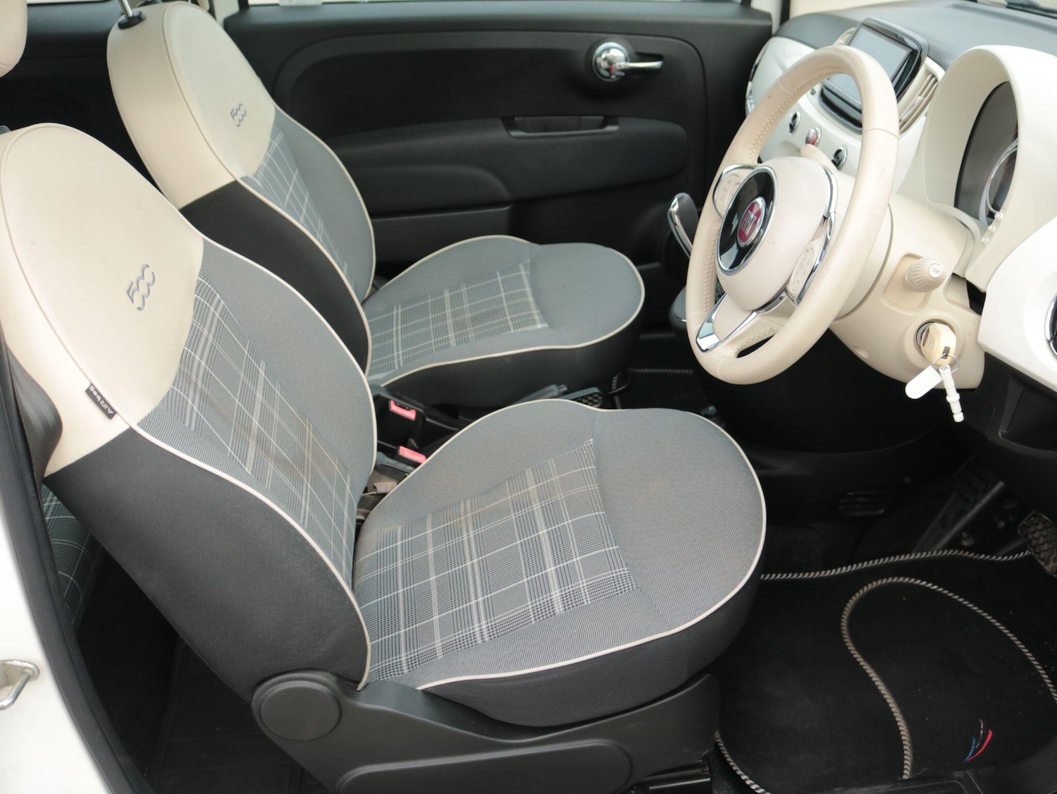 Used Fiat 500 for sale - 77670694: Photo 13