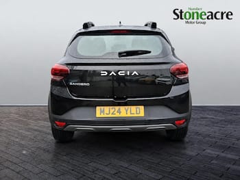 Used Dacia Sandero Stepway 2024 for sale - 79677596: Photo