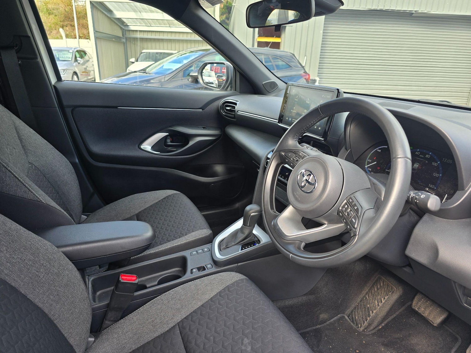 Used Toyota Yaris Cross 2023 for sale - 76109267: Photo 12