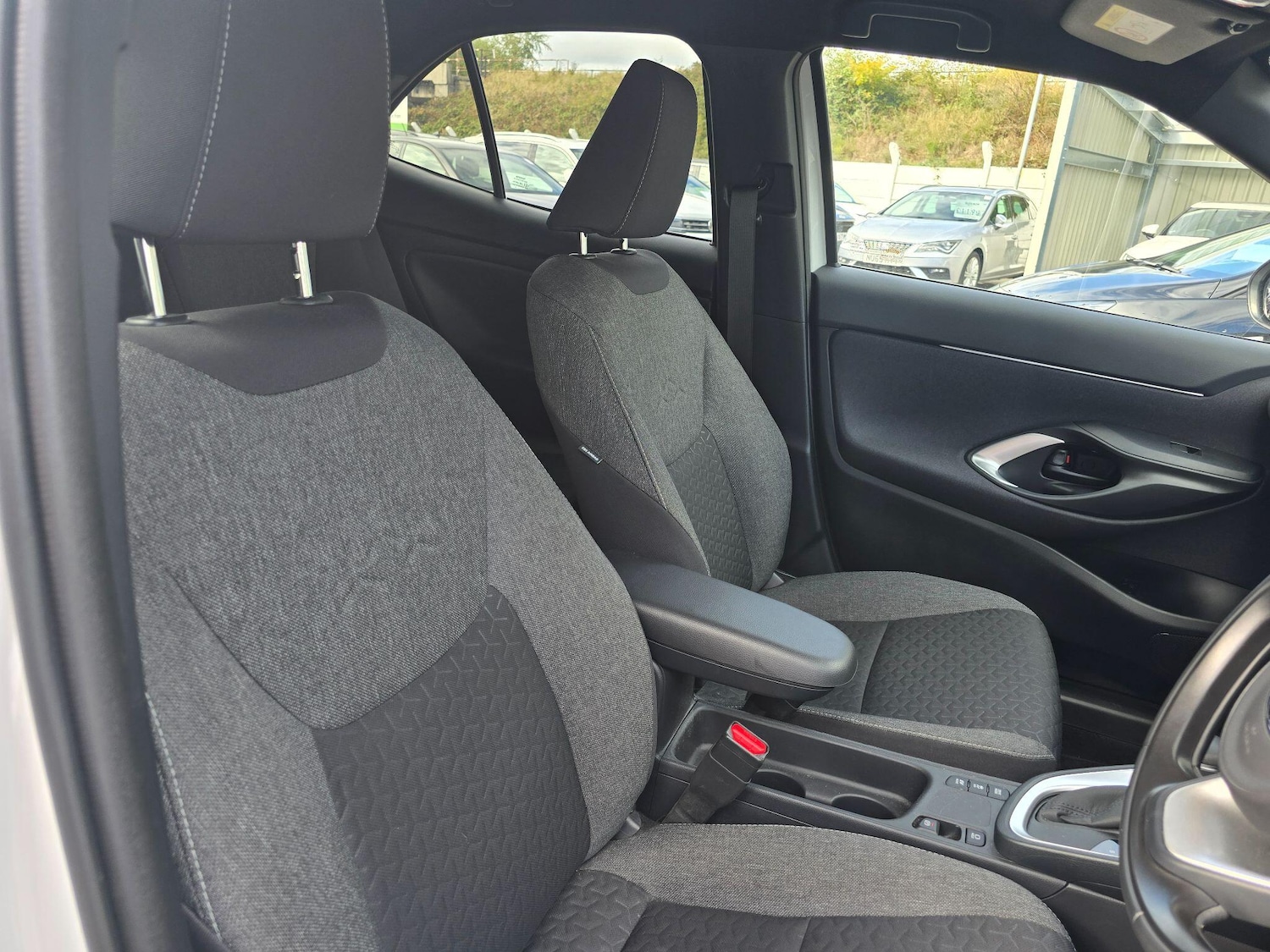 Used Toyota Yaris Cross 2023 for sale - 76109267: Photo 13