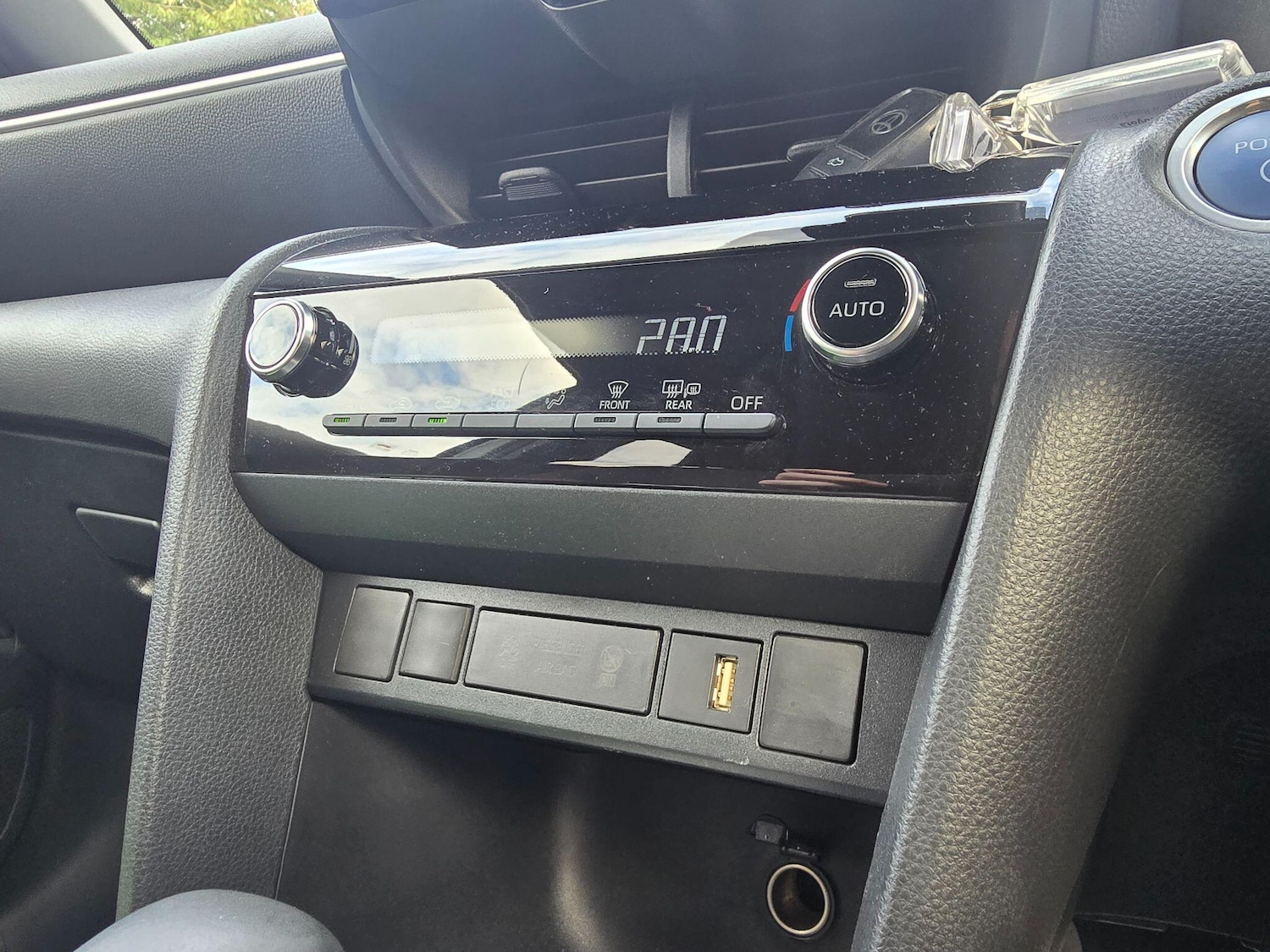 Used Toyota Yaris Cross 2023 for sale - 76109267: Photo 24