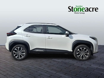 Used Toyota Yaris Cross 2023 for sale - 76109267: Photo 2