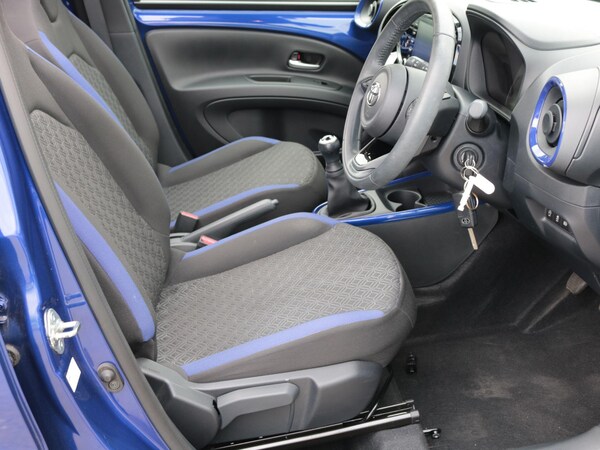 Used Toyota Aygo X 2023 for sale - 75678118: Photo 12