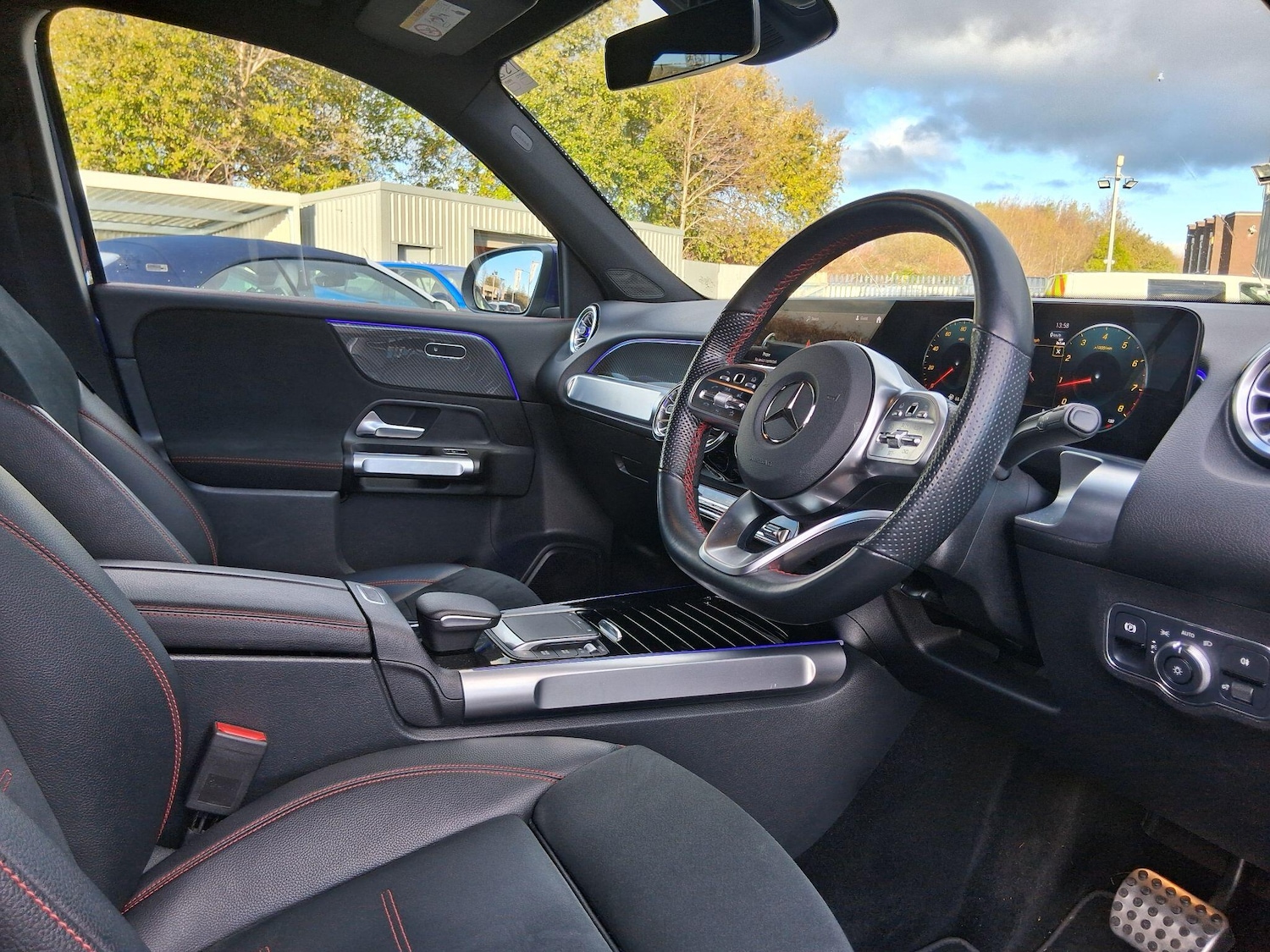 Used Mercedes-Benz GLB 2022 for sale - 76701055: Photo 12