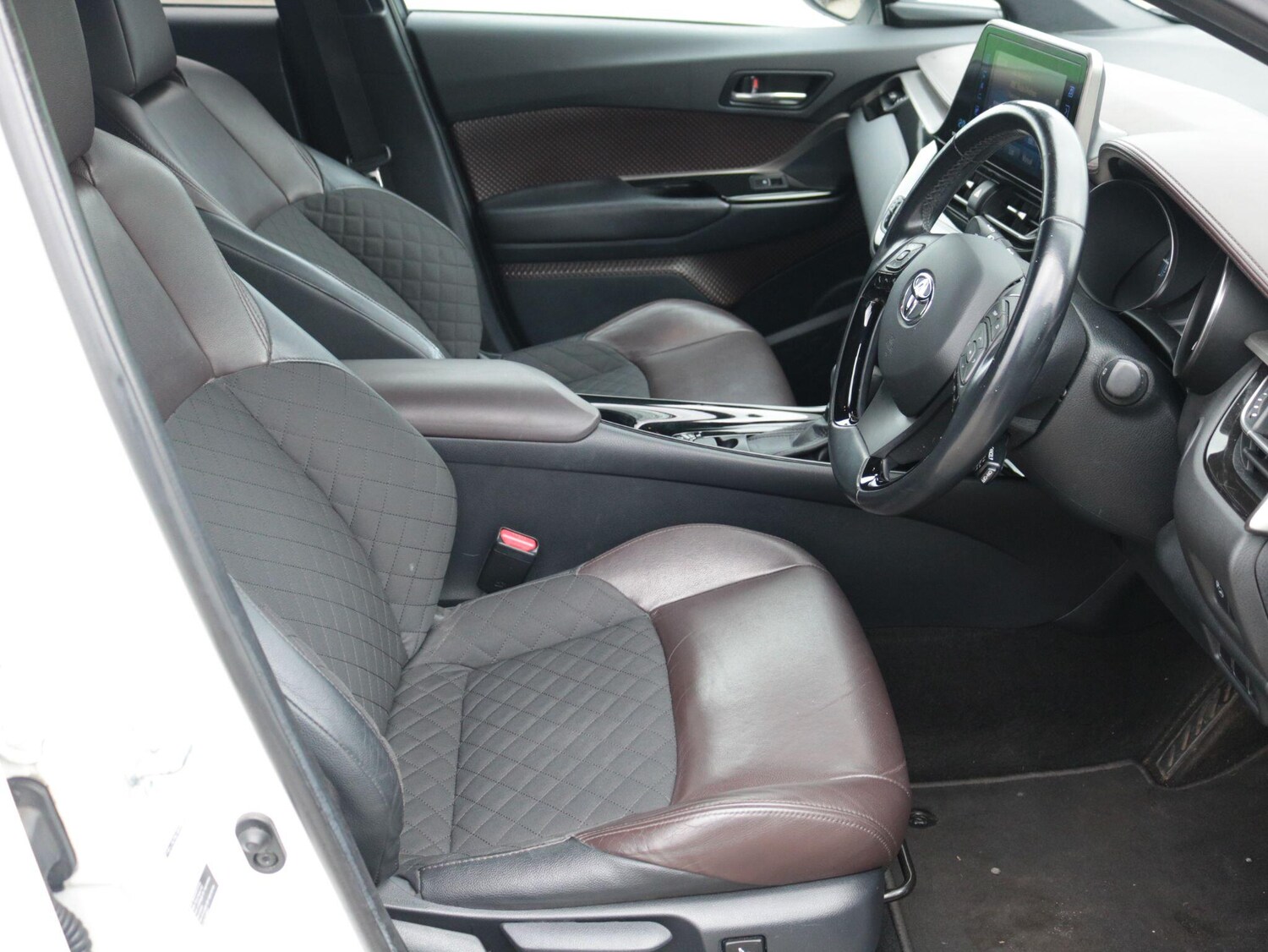 Used Toyota C-HR for sale - 77670758: Photo 13