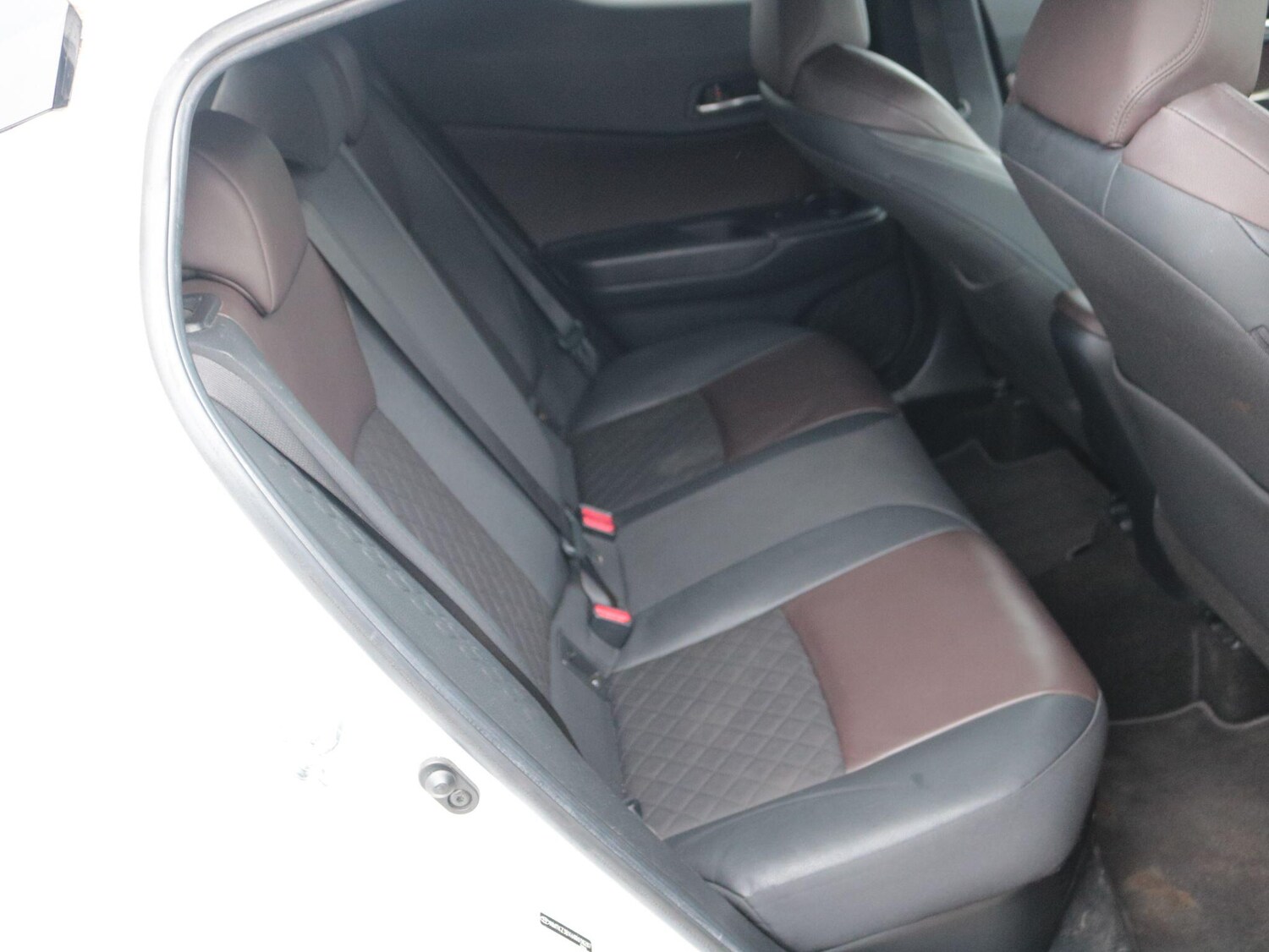 Used Toyota C-HR for sale - 77670758: Photo 23