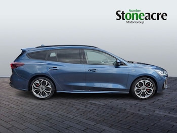 Used Ford Focus 2022 for sale - 75940259: Photo