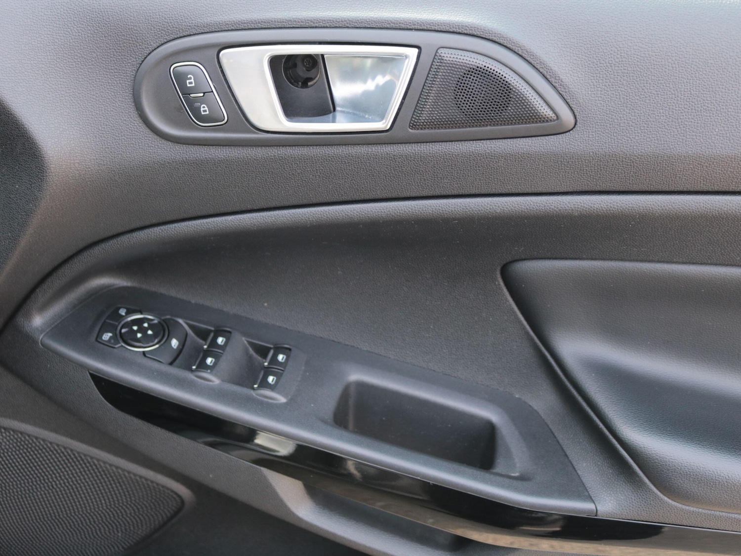 Used Ford Ecosport for sale - 77993378: Photo 27