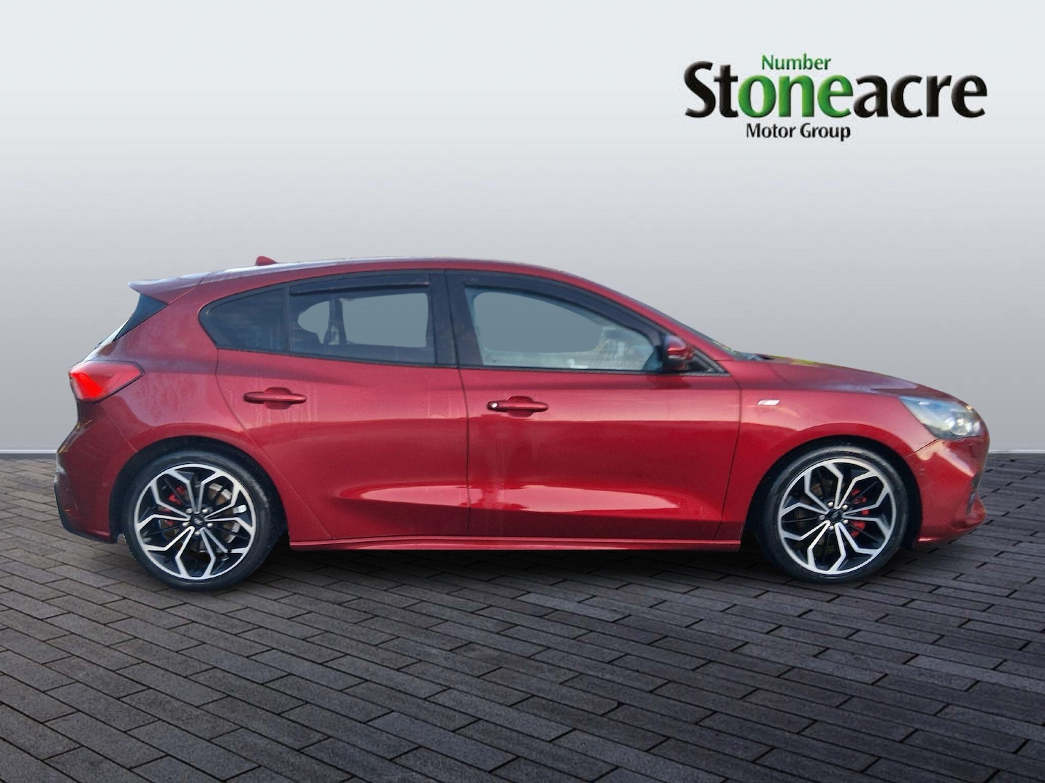 Used Ford Focus 2018 for sale - 77040533: Photo 2