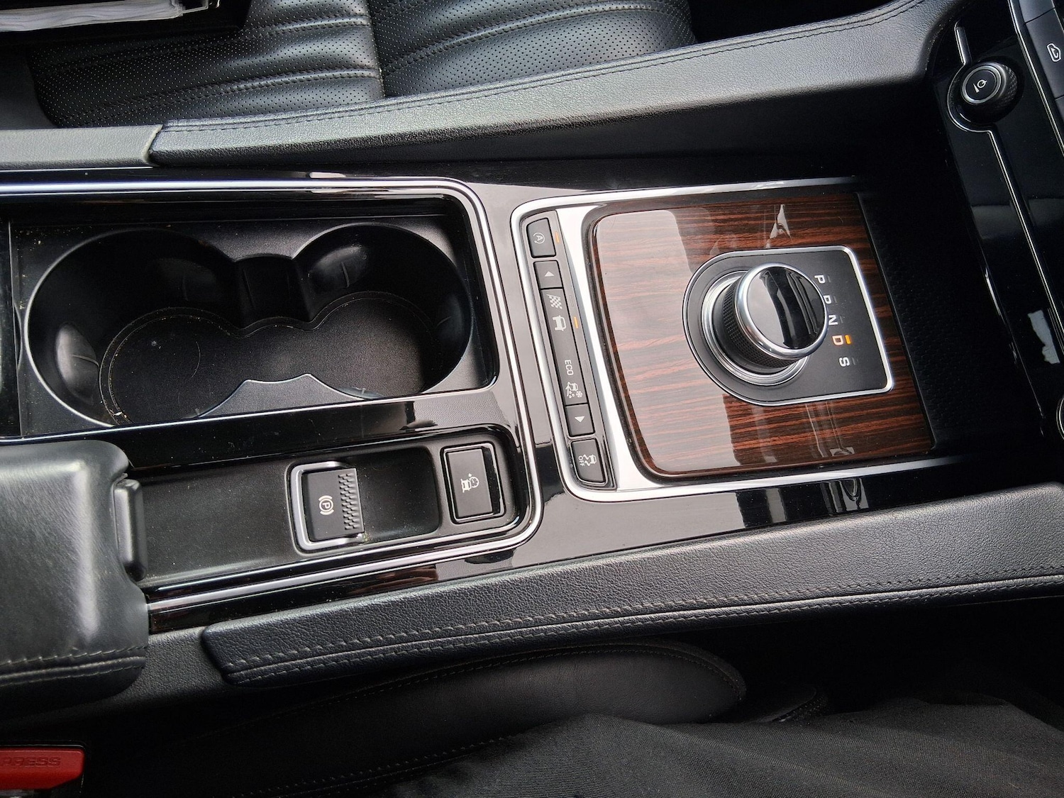 Used Jaguar F-Pace 2016 for sale - 76399011: Photo 12