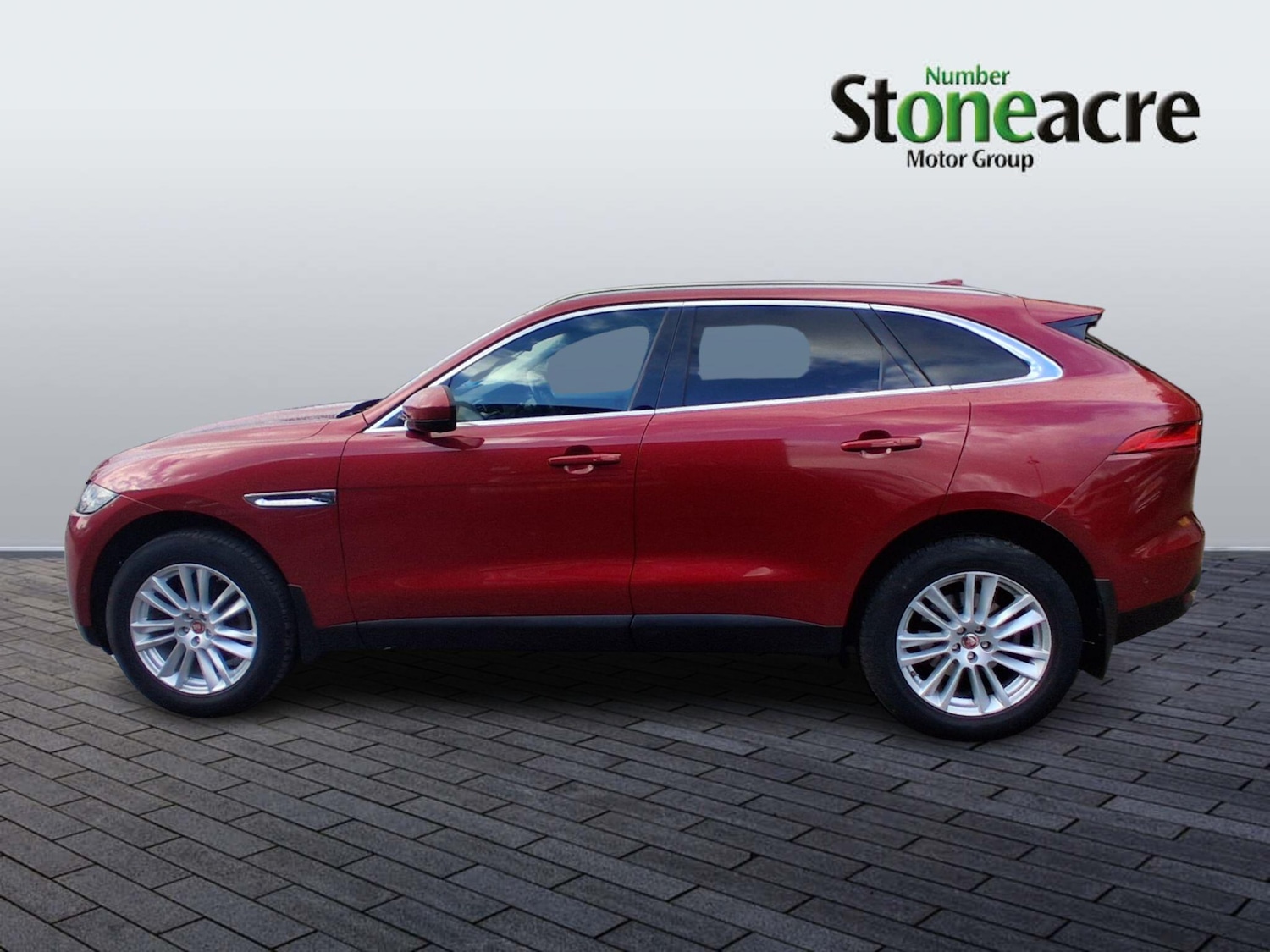 Used Jaguar F-Pace 2016 for sale - 76399011: Photo 6