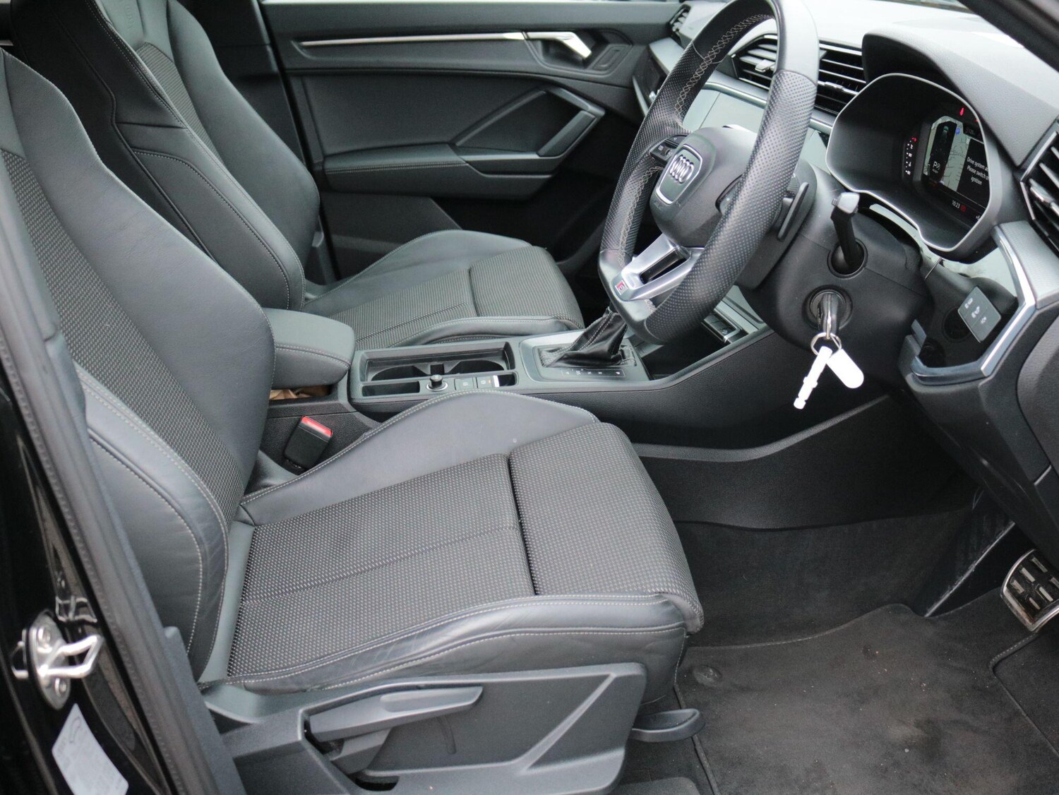 Used Audi Q3 2023 for sale - 77784221: Photo 14