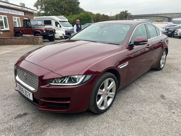 Used Jaguar XE 2016 for sale - 76238841: Photo 10