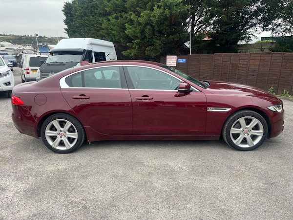 Used Jaguar XE 2016 for sale - 76238841: Photo 6