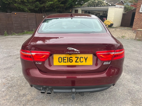 Used Jaguar XE 2016 for sale - 76238841: Photo 8