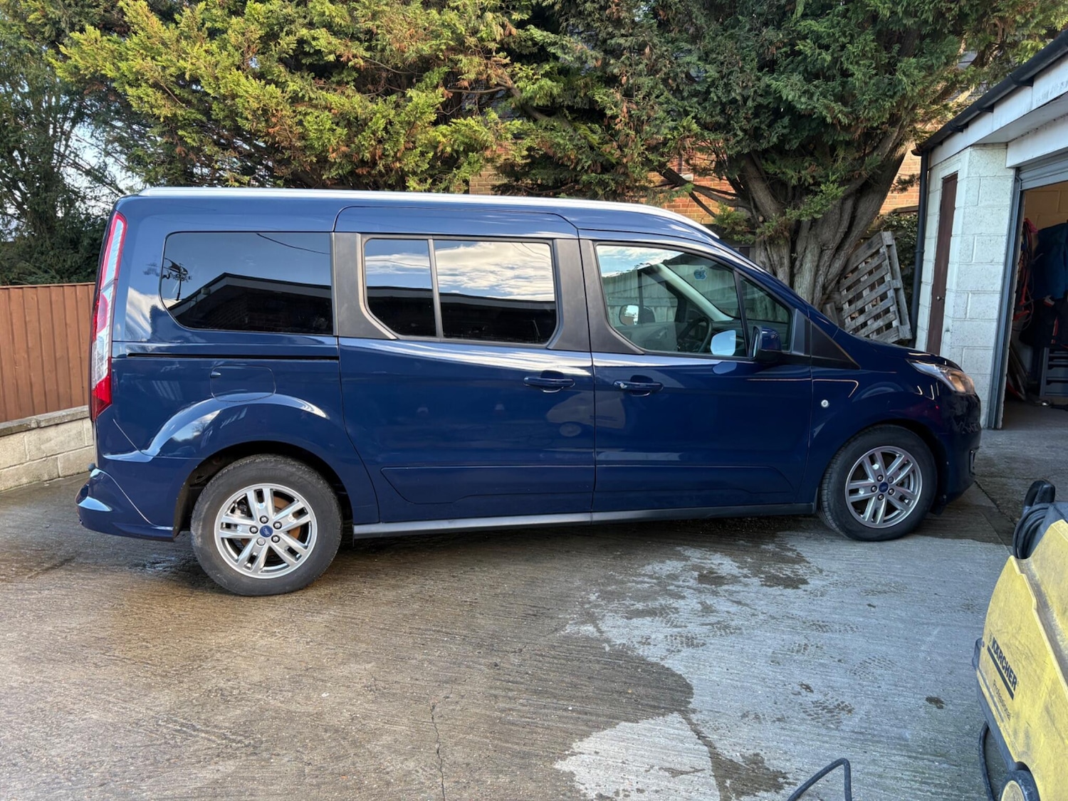 Used Ford Grand Tourneo Connect 2019 for sale - 77559322: Photo 5