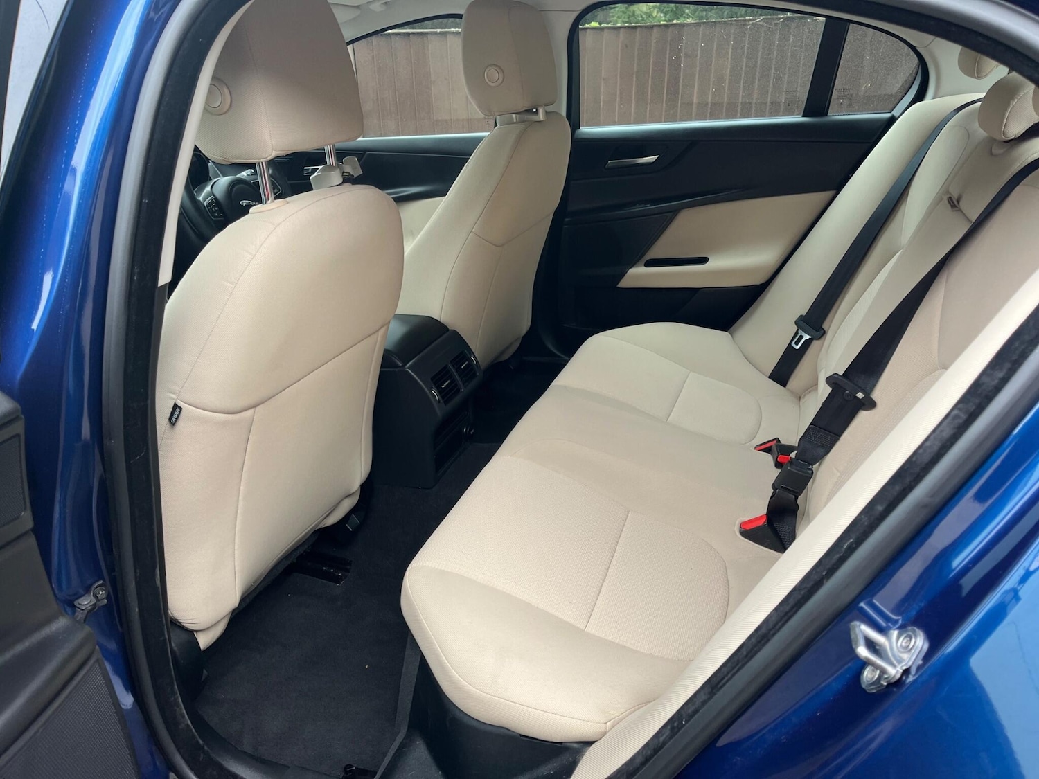 Used Jaguar XE 2016 for sale - 76823539: Photo 18