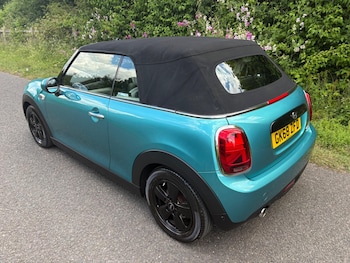 Used MINI Convertible 2018 for sale - 79093732: Photo