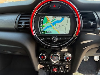 Used MINI Hatch 2019 for sale - 79465230: Photo