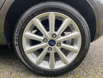 Used Ford Fiesta 2015 for sale - 76976534: Photo