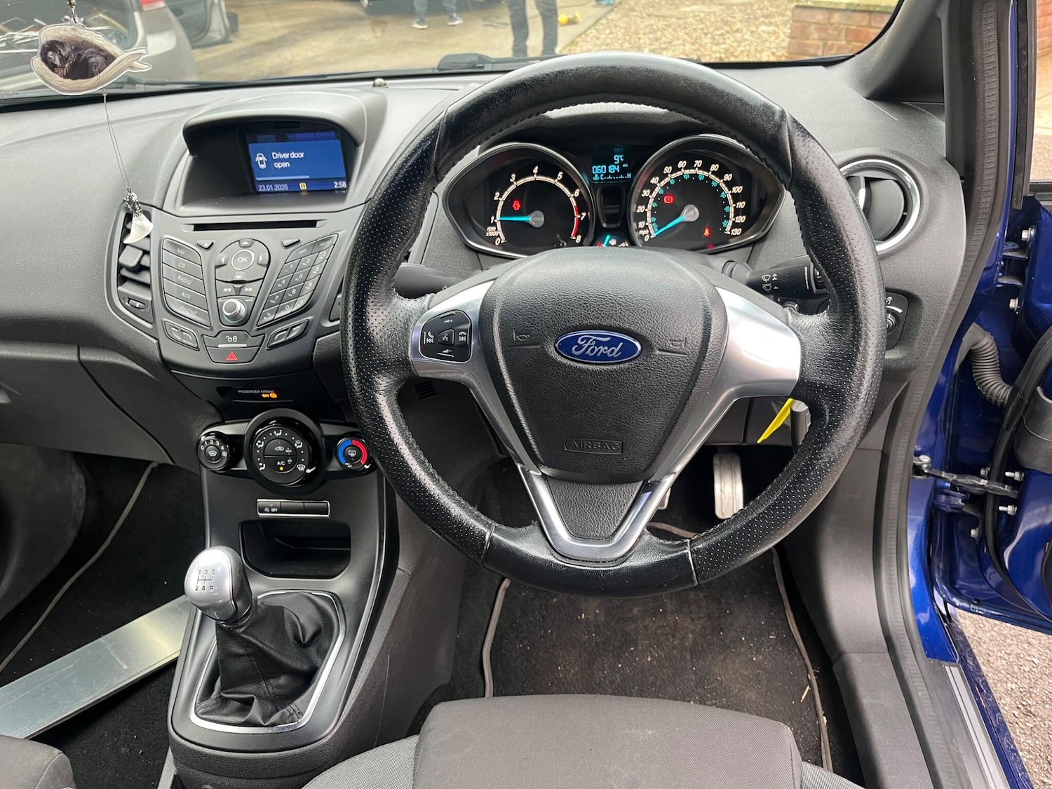 Used Ford Fiesta 2017 for sale - 77306175: Photo 2