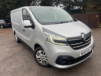Renault Trafic feature image