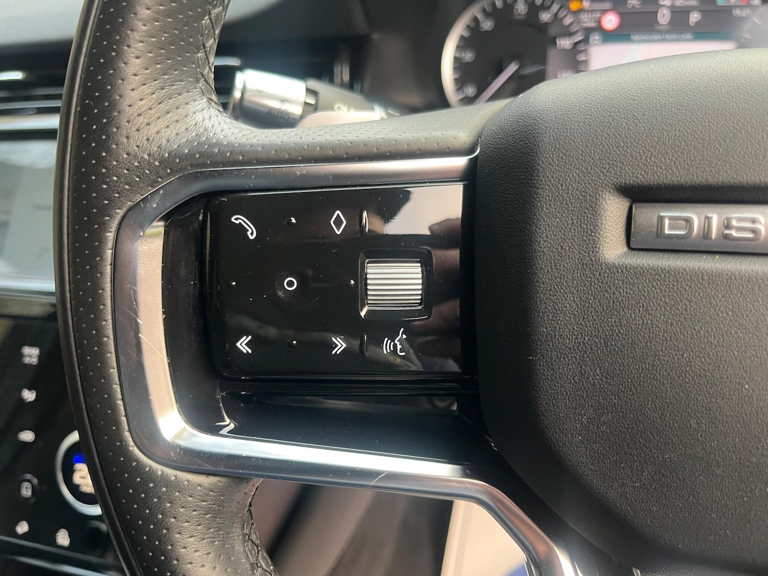 Used Land Rover Discovery Sport for sale - 77216044: Photo 21