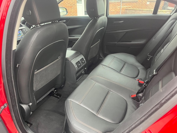 Used Jaguar XE for sale - 76238650: Photo 14