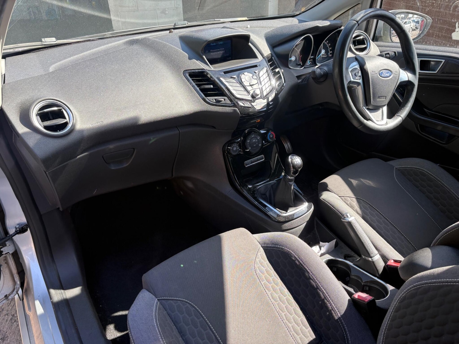 Used Ford Fiesta 2016 for sale - 78171349: Photo 2